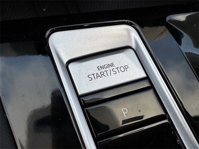 Used 2025 Volkswagen Atlas SEL Premium R-Line image 20