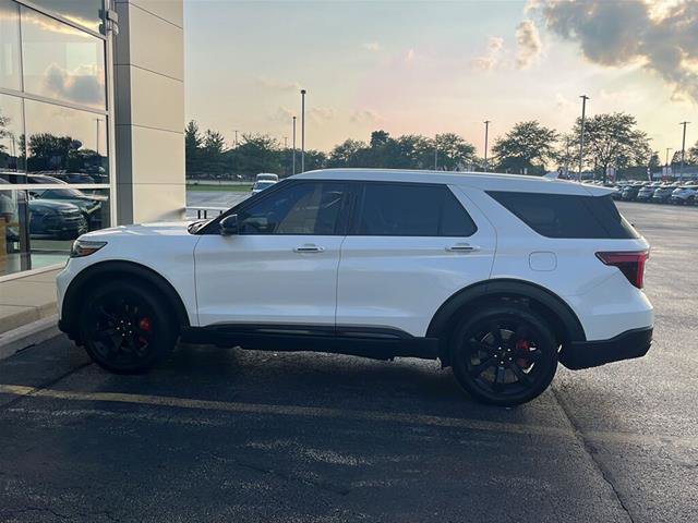 Certified 2022 Ford Explorer ST w/ Equipment Group 401A AWD/4WD image 2