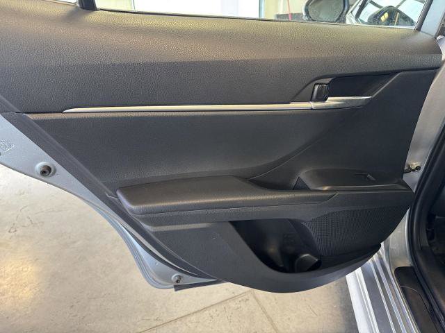 Used 2022 Toyota Camry SE FWD image 25