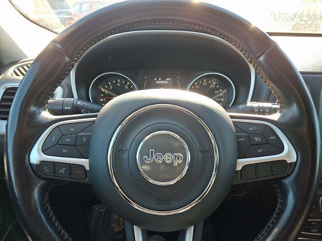 Used 2020 Jeep Compass Latitude w/ Cold Weather Group AWD/4WD image 19