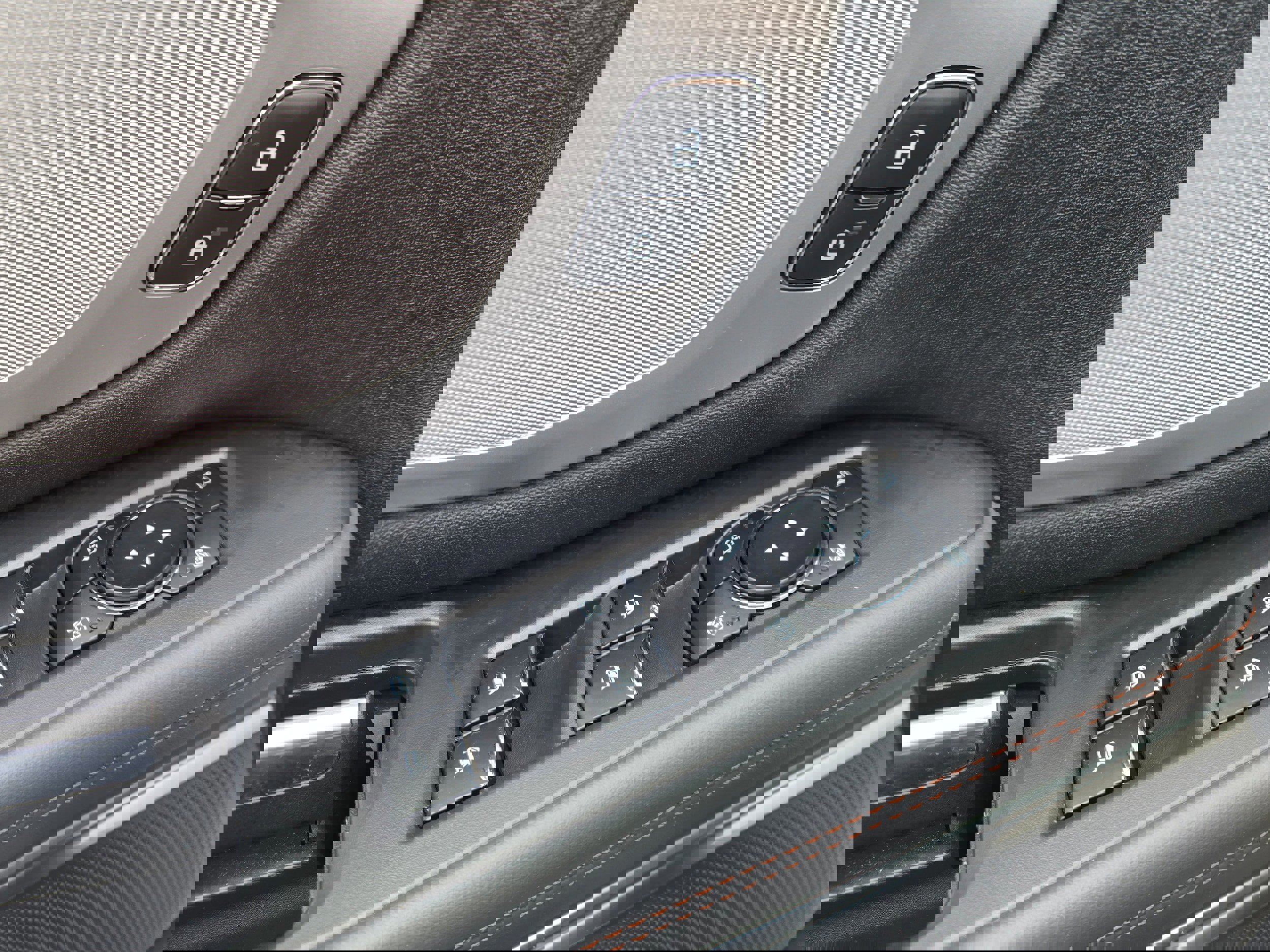 Certified 2025 Ford Expedition Active image 17