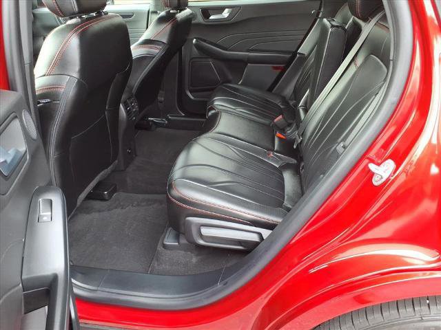 Certified 2025 Ford Escape ST-Line Elite w/ Premium Technology Package image 9