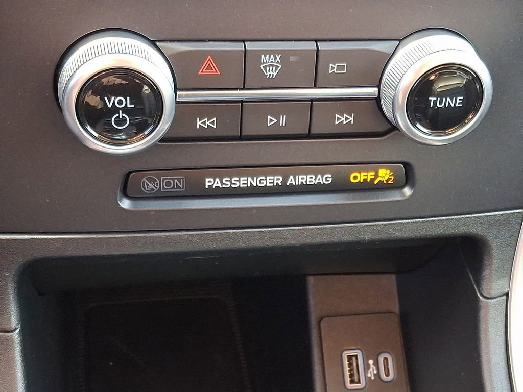 Certified 2022 Ford Edge SEL w/ Convenience Package image 17