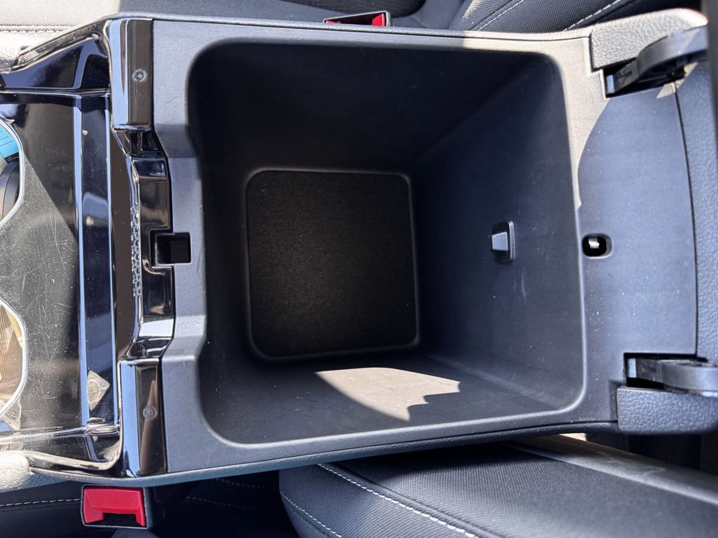 Used 2023 Jeep Grand Cherokee Laredo image 24