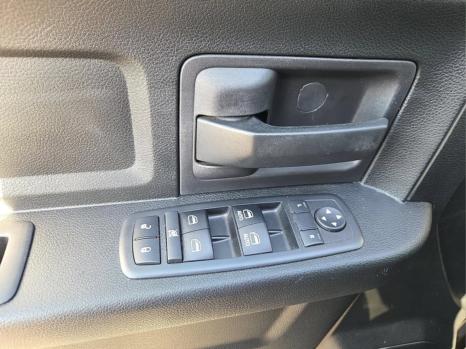 Used 2018 RAM 1500 Tradesman w/ Popular Equipment Group AWD/4WD image 13