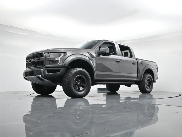 Certified 2018 Ford F150 Raptor w/ Equipment Group 802A Luxury image 33