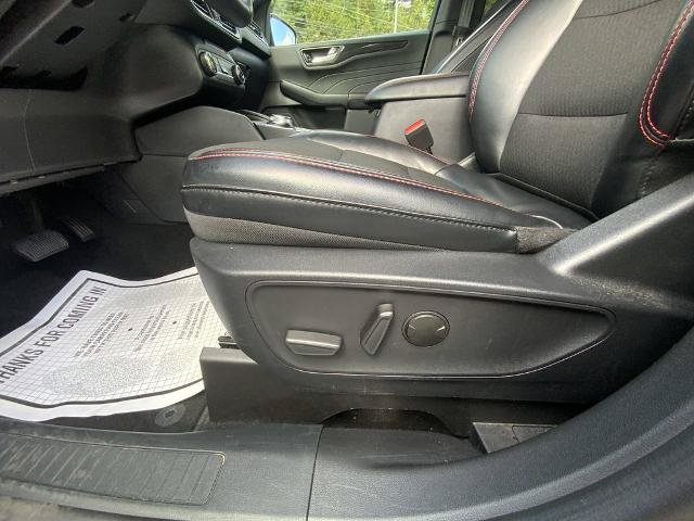Certified 2025 Ford Escape ST-Line Select AWD/4WD image 20