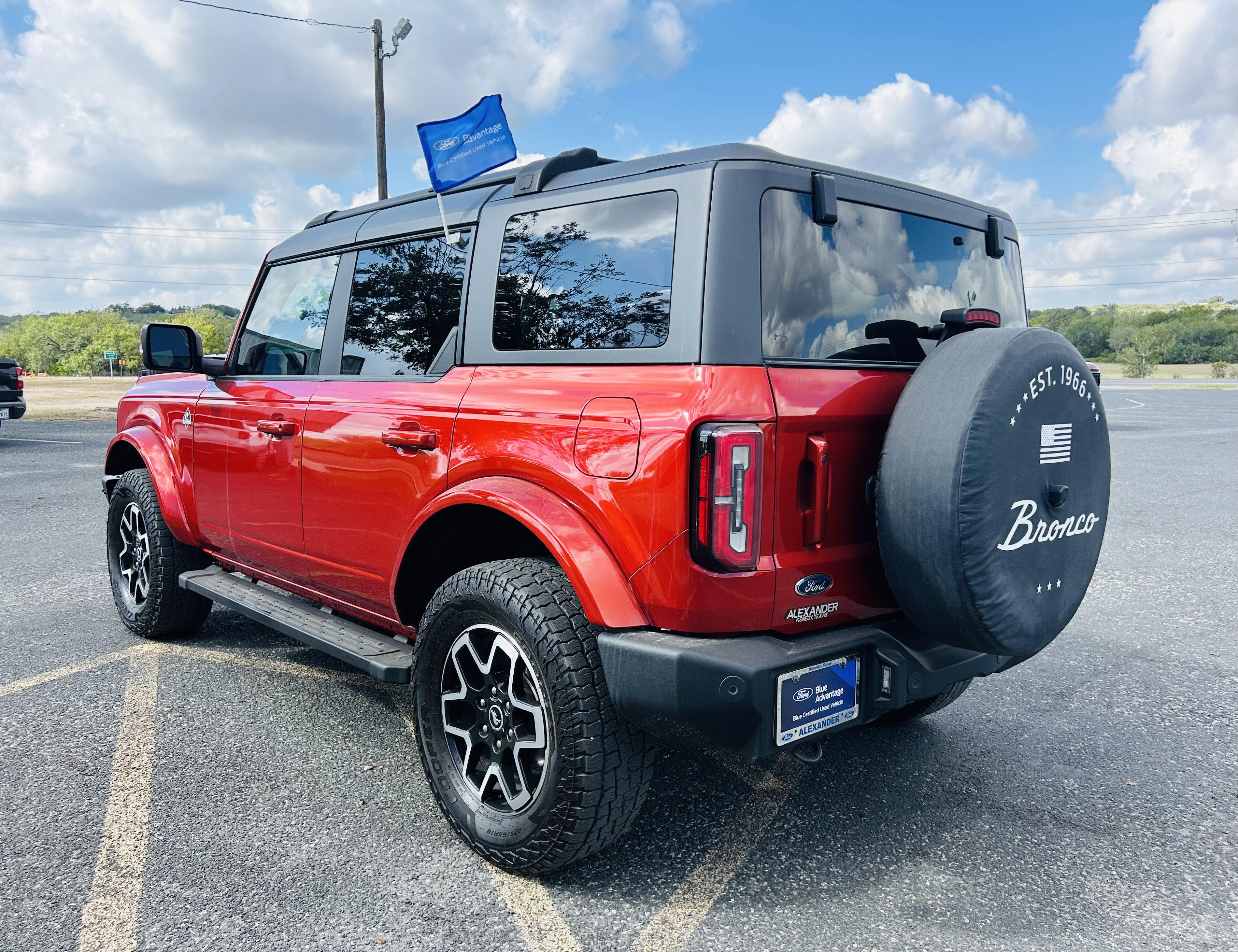 Certified 2024 Ford Bronco Outer Banks image 6