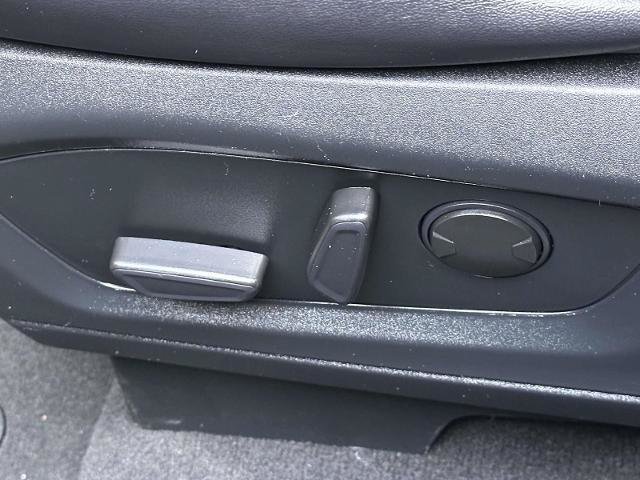 Certified 2023 Ford Explorer XLT w/ Equipment Group 202A AWD/4WD image 12
