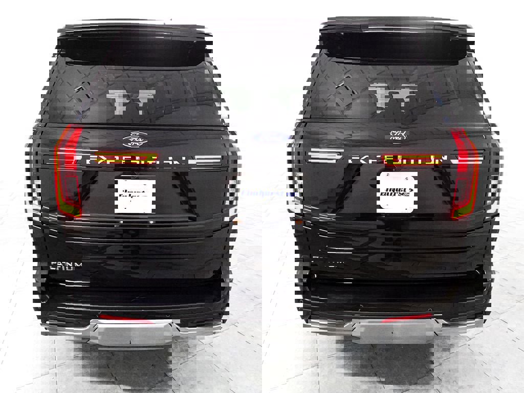 Certified 2025 Ford Expedition Platinum image 4