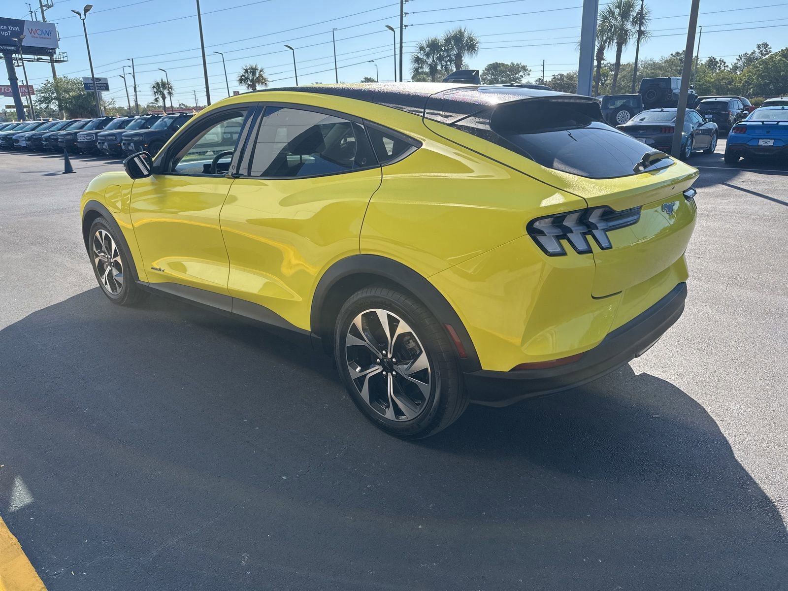 Certified 2025 Ford Mustang Mach-E Select w/ Comfort Package Lite RWD image 6