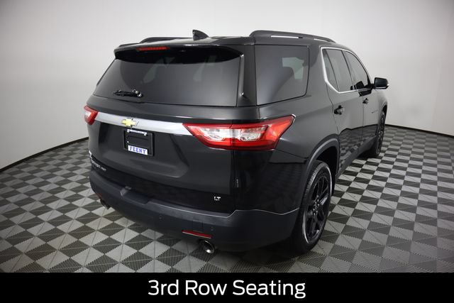 Used 2020 Chevrolet Traverse LT w/ Driver Confidence II Package AWD/4WD image 3