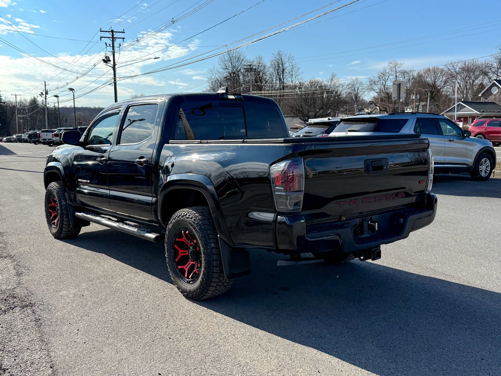 Used 2023 Toyota Tacoma TRD Sport w/ Black Out Package (TMS) image 4