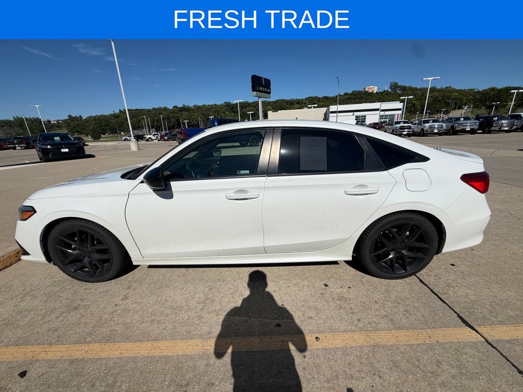Used 2022 Honda Civic Sport image 3