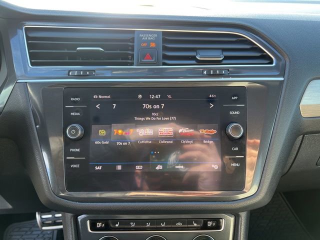 Used 2020 Volkswagen Tiguan SE R-Line image 21