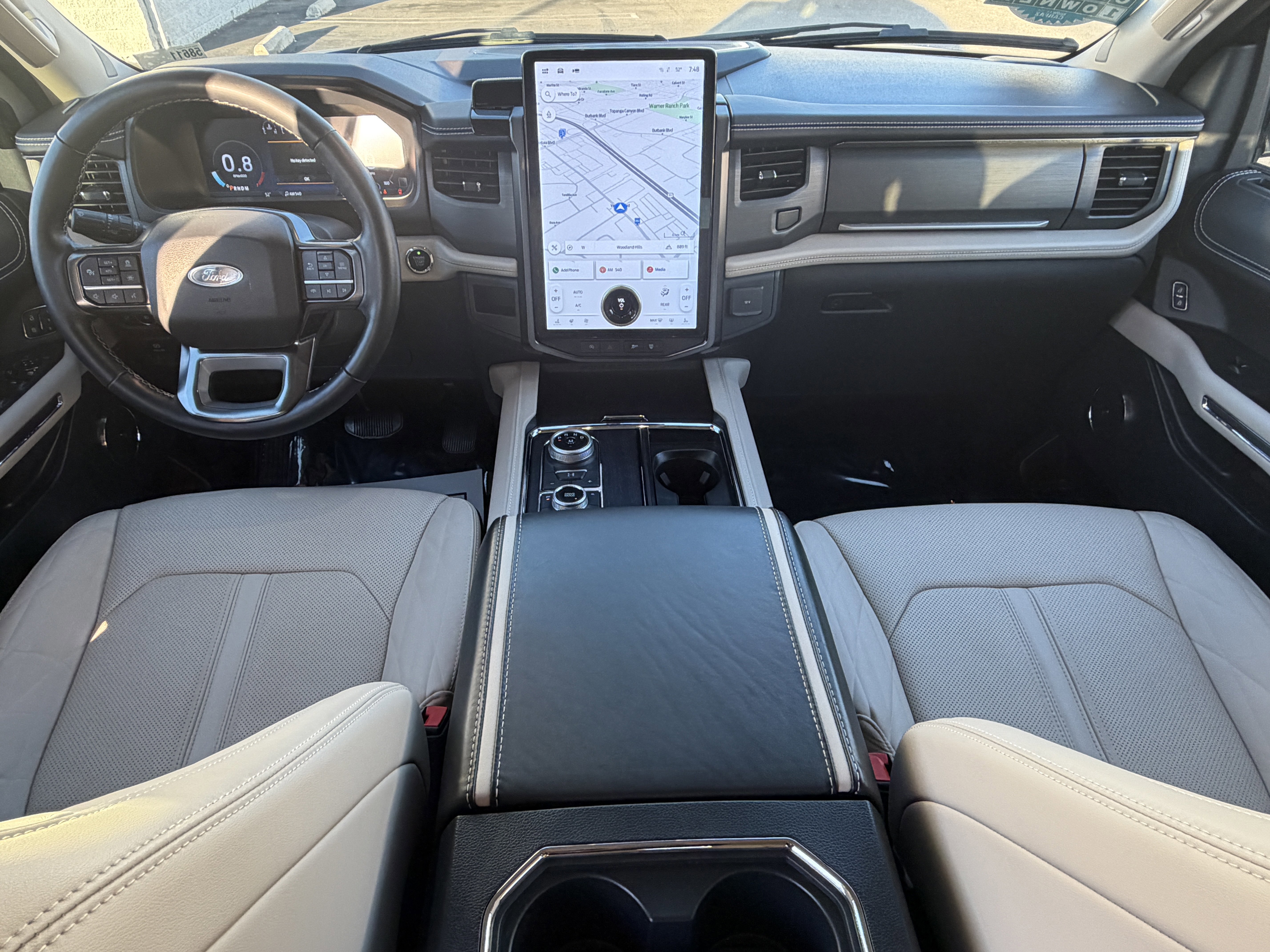 Certified 2023 Ford Expedition Platinum image 24