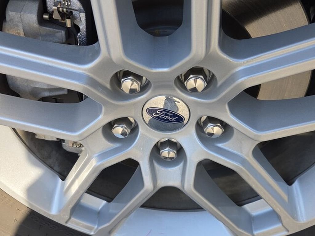 Certified 2026 Ford Explorer Active RWD image 20