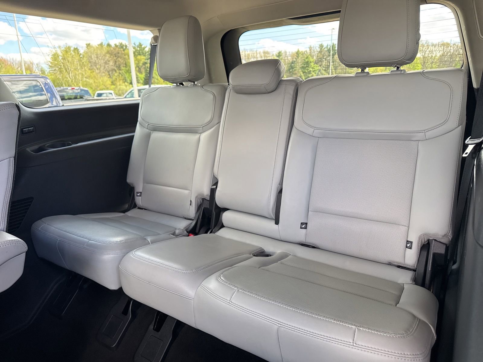 Certified 2025 Ford Expedition Max Platinum w/ Driver's Package AWD/4WD image 45