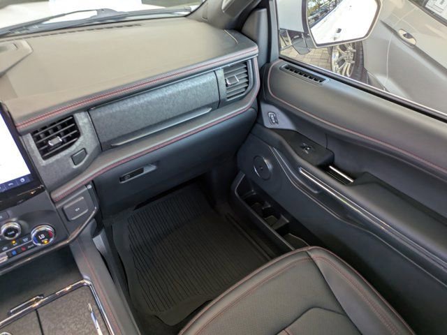 Certified 2023 Ford Expedition Limited image 18