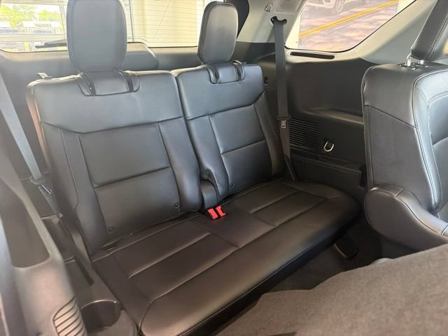 Certified 2024 Ford Explorer Limited w/ Limited Technology Package AWD/4WD image 12