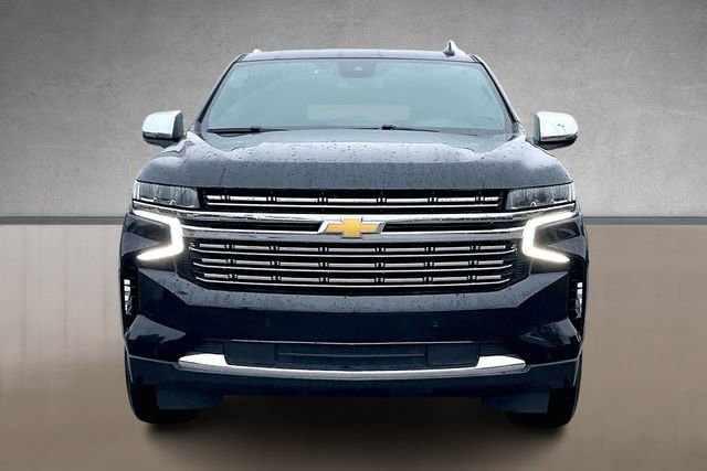 Used 2024 Chevrolet Suburban Premier image 3