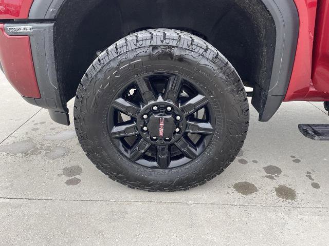 Used 2024 GMC Sierra 2500 AT4 w/ AT4 Preferred Package image 10