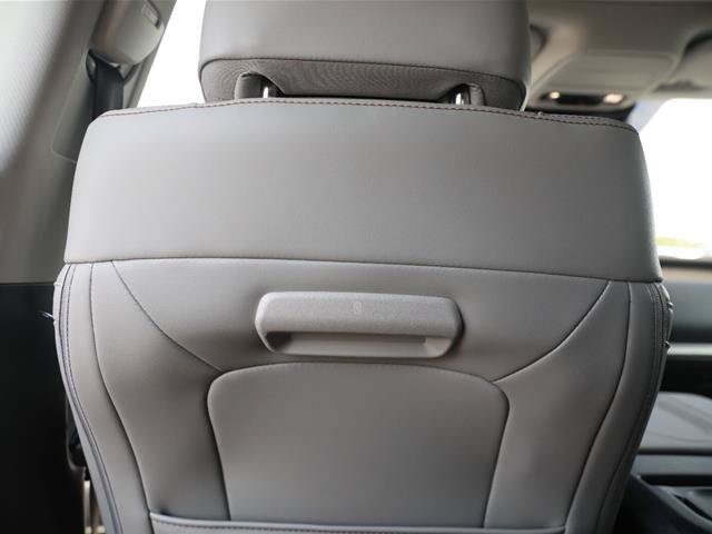 Certified 2025 Ford Expedition Active AWD/4WD image 29