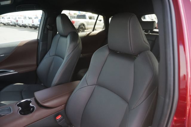 Used 2023 Toyota Venza XLE AWD/4WD image 10