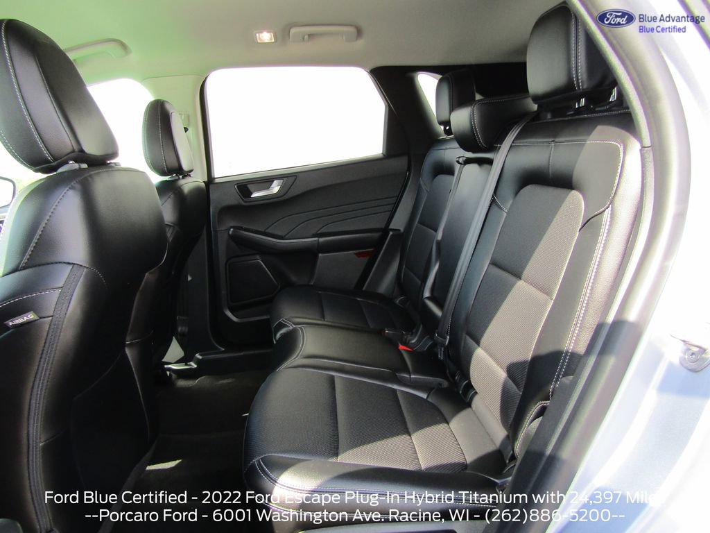 Certified 2022 Ford Escape Titanium FWD image 18
