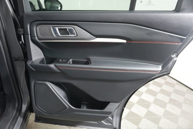 Certified 2025 Ford Explorer ST-Line w/ Premium Package image 39