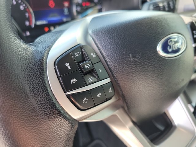 Certified 2022 Ford Explorer XLT w/ Equipment Group 202A AWD/4WD image 28