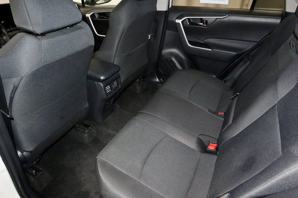 Used 2024 Toyota RAV4 LE image 20