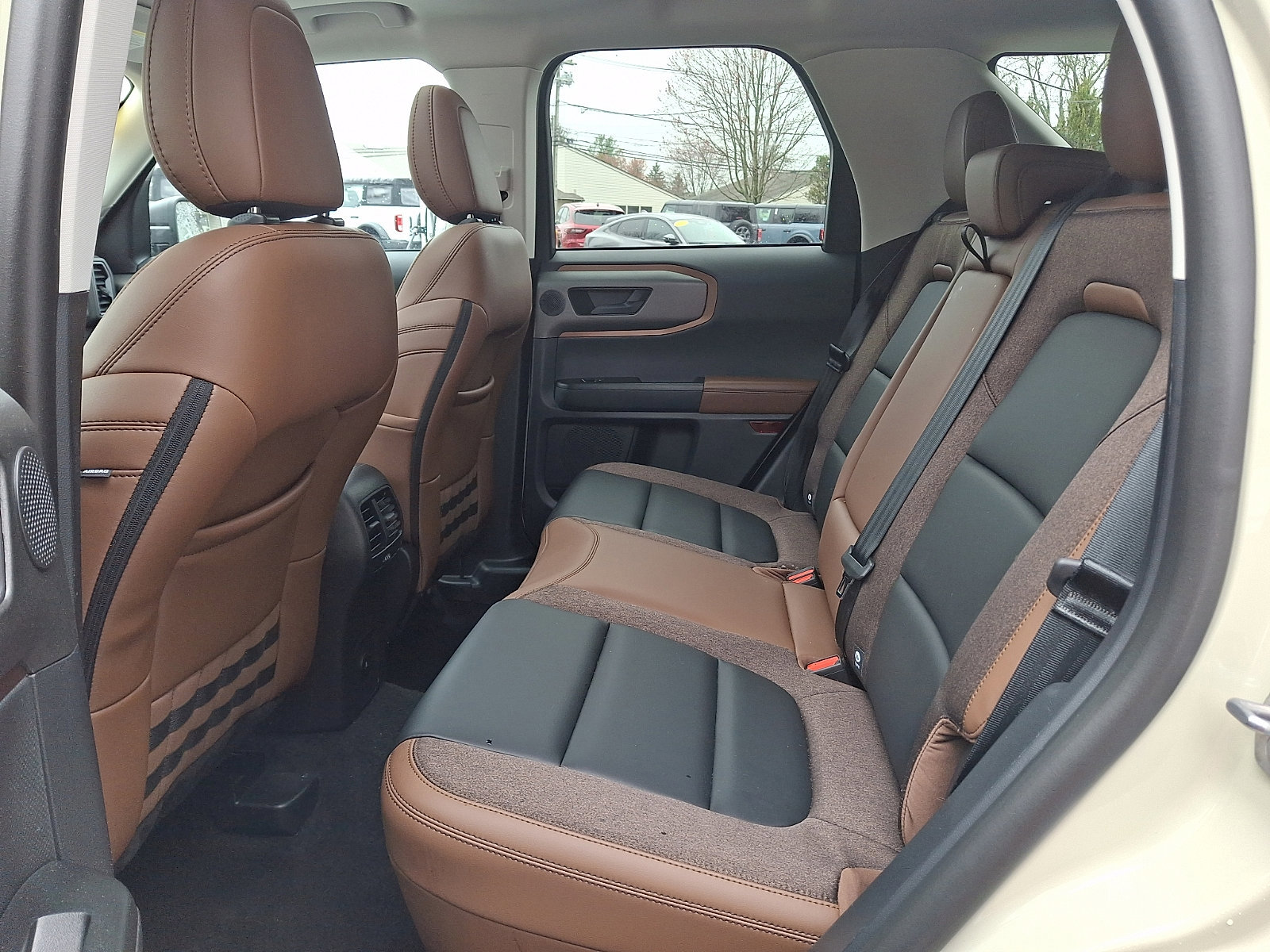 Certified 2025 Ford Bronco Sport Outer Banks w/ Outer Banks Tech Package+ AWD/4WD image 10