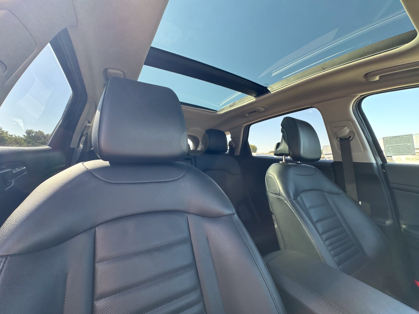 Used 2023 Kia Sportage SX FWD image 19