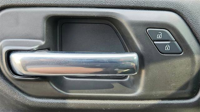 Used 2025 Chevrolet Silverado 1500 Custom image 20