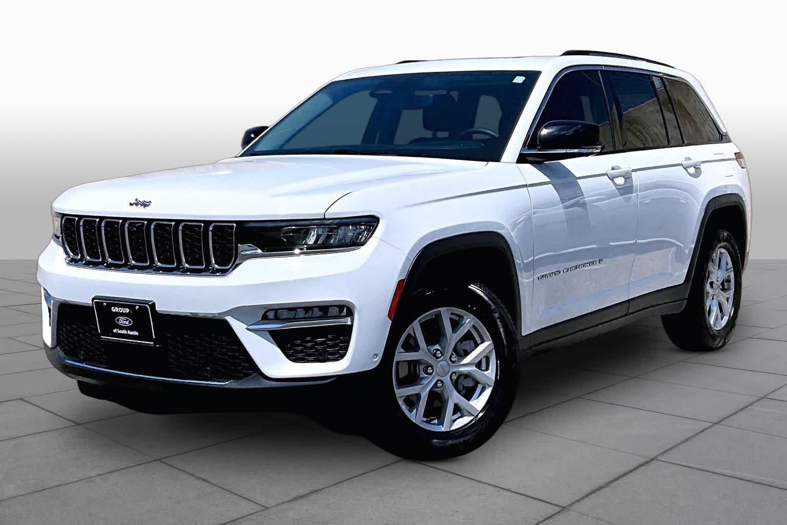 Used 2024 Jeep Grand Cherokee Limited w/ Luxury Tech Group II RWD image 35