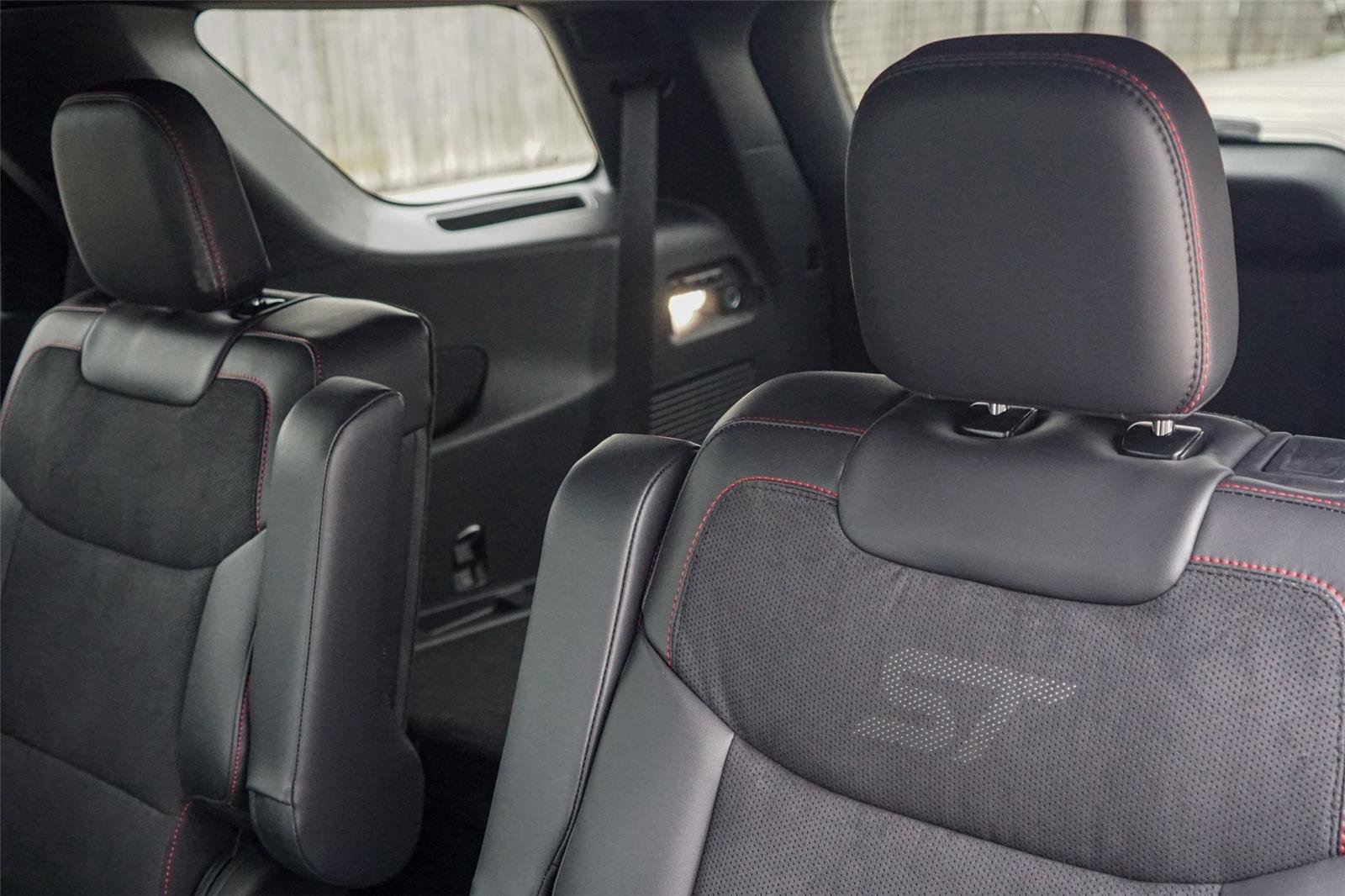 Certified 2025 Ford Explorer ST RWD image 24