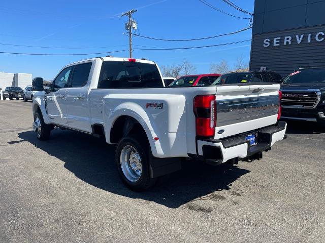 Certified 2024 Ford F450 Platinum w/ FX4 Off-Road Package AWD/4WD image 4