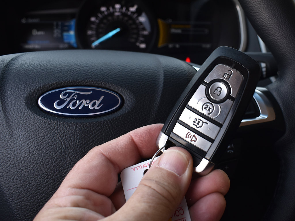 Certified 2020 Ford Edge SEL w/ Convenience Package AWD/4WD image 12