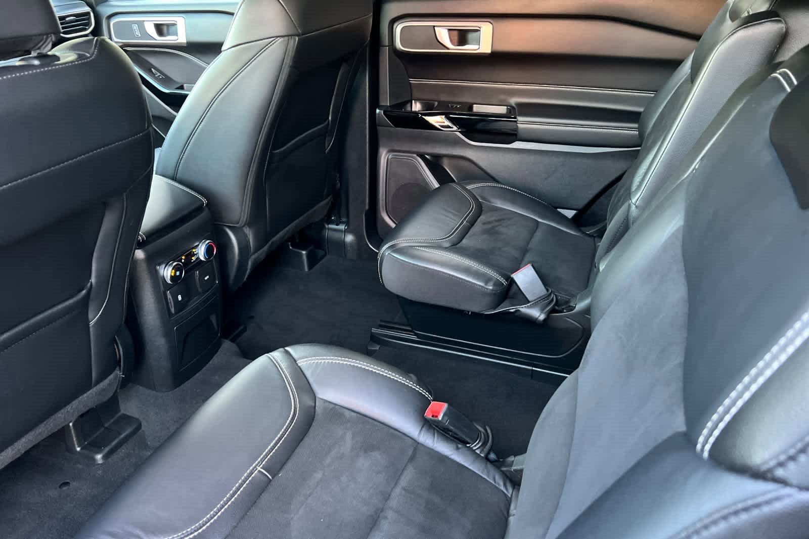 Certified 2022 Ford Explorer ST image 10