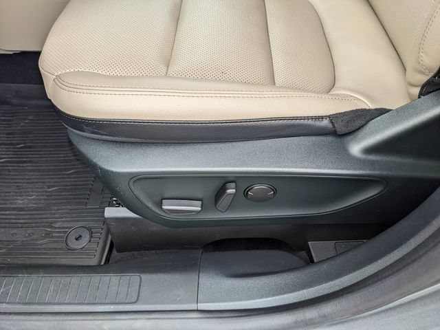 Certified 2022 Ford Escape SEL w/ Technology Package AWD/4WD image 22