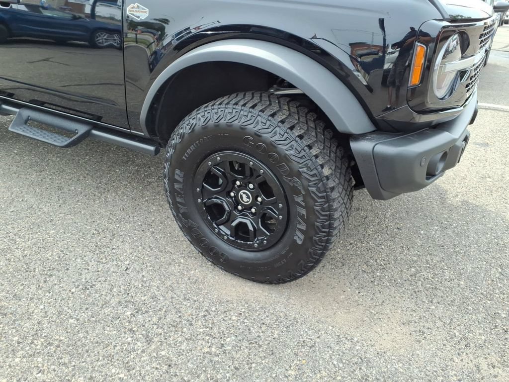 Certified 2023 Ford Bronco Wildtrak AWD/4WD image 5