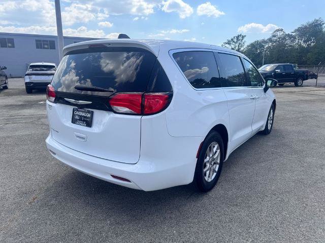 Used 2024 Chrysler Voyager LX FWD image 8