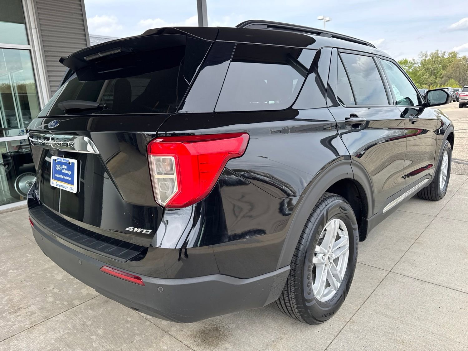 Certified 2023 Ford Explorer XLT AWD/4WD image 9