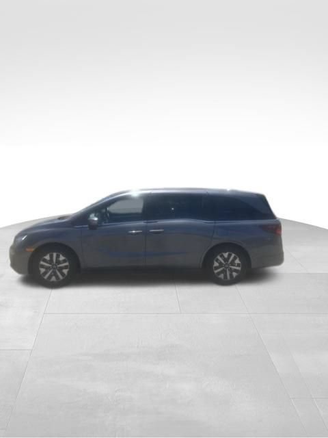 Used 2025 Honda Odyssey EX-L image 3