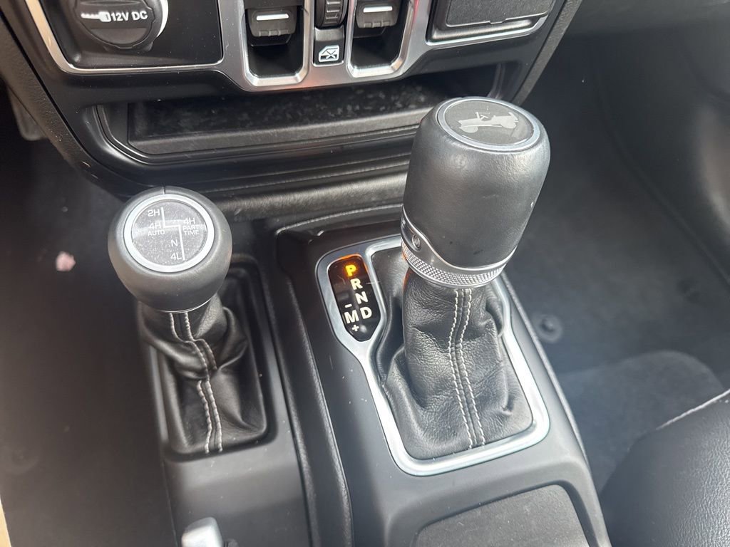 Used 2023 Jeep Wrangler Unlimited Sahara w/ Cold Weather Group image 24