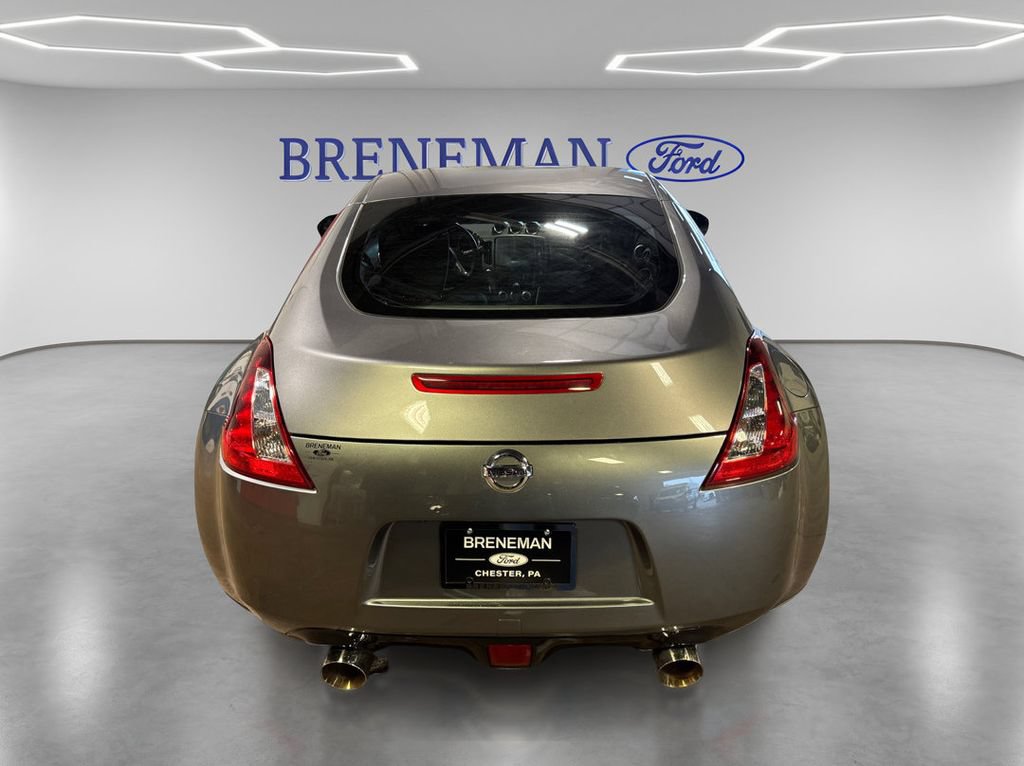 Used 2020 Nissan 370Z Coupe RWD image 6