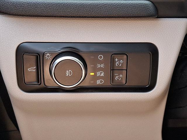 Certified 2023 Ford Escape Platinum AWD/4WD image 24