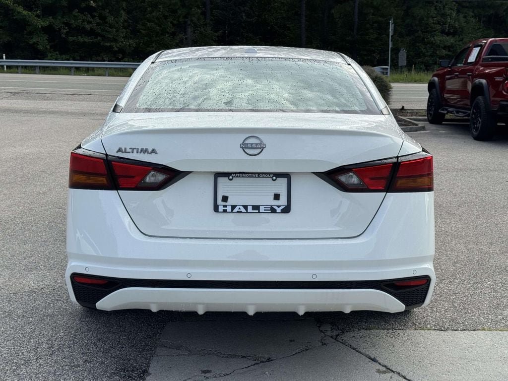 Used 2025 Nissan Altima 2.5 S FWD image 23