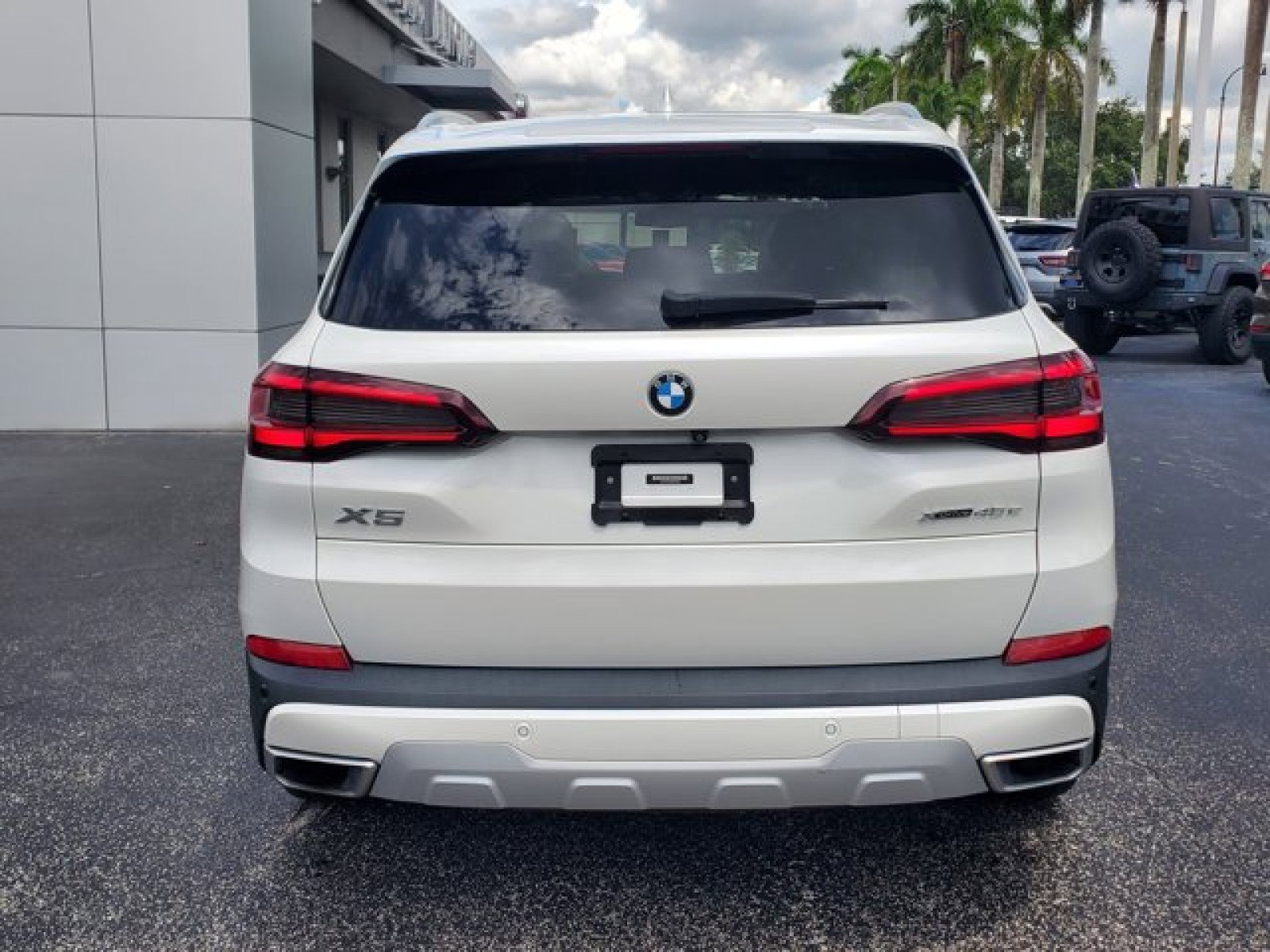Used 2021 BMW X5 xDrive45e w/ Premium Package image 6